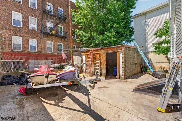 17 Wolcott Ter 2, Newark City, NJ 07112