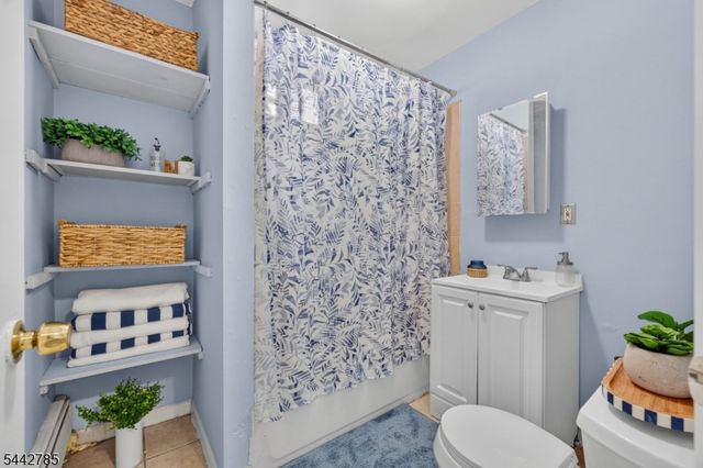 17 Wolcott Ter 2, Newark City, NJ 07112