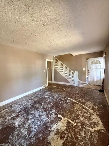 2828 N Glenn Avenue, Winston-salem, NC 27105