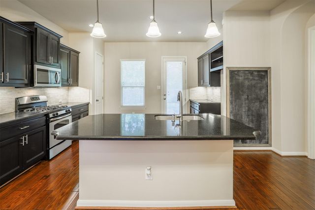 13512 Hymeadow CIR, Austin, TX 78729