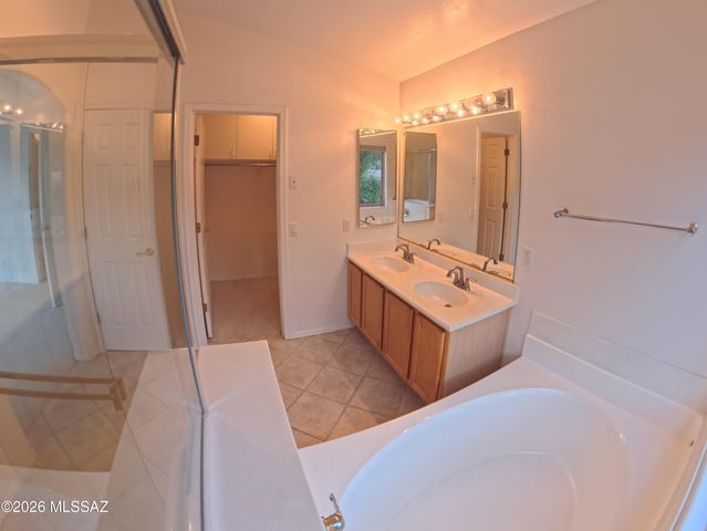 8340 N Austin Nikolas Court, Tucson, AZ 85704