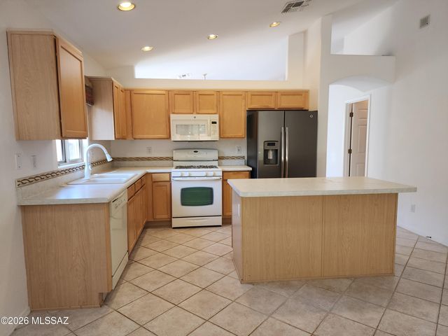 8340 N Austin Nikolas Court, Tucson, AZ 85704