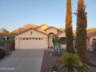 8340 N Austin Nikolas Court, Tucson, AZ 85704