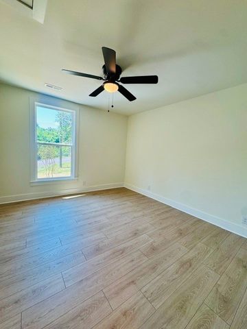 604 Debbie Dr, Hermitage, TN 37076