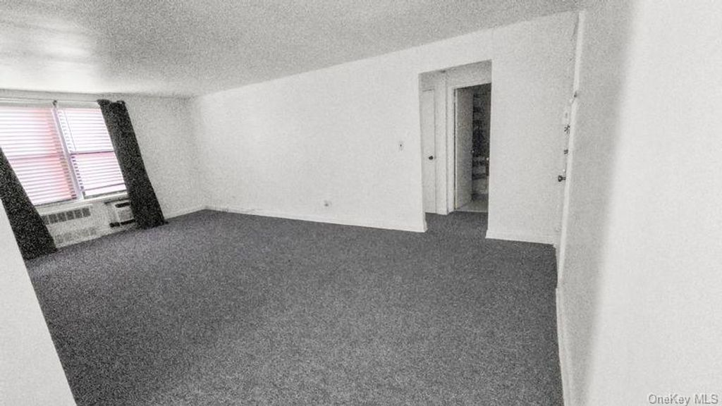 87-20 175th Street 1K, Jamaica, NY 11432