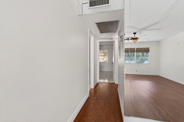 263 Ventnor R, Deerfield Beach, FL 33442