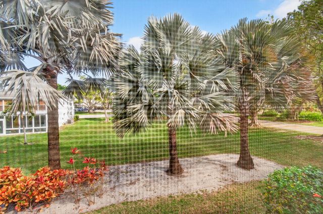 263 Ventnor R, Deerfield Beach, FL 33442