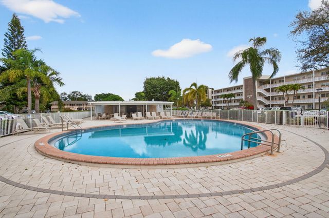 263 Ventnor R, Deerfield Beach, FL 33442