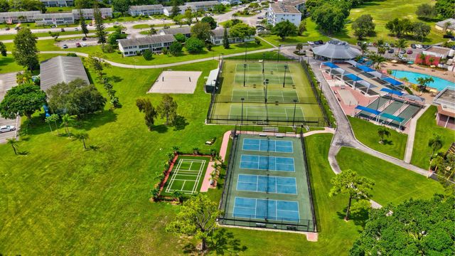 263 Ventnor R, Deerfield Beach, FL 33442