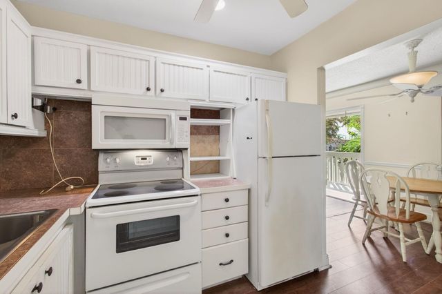 263 Ventnor R, Deerfield Beach, FL 33442