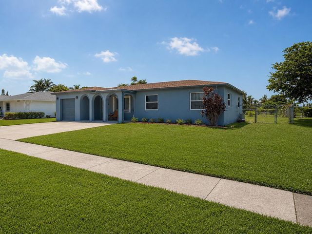 22157 Aquila Street, Boca Raton, FL 33428