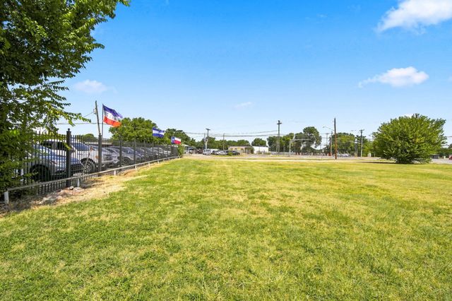 5212 Bernal Drive, Dallas, TX 75212