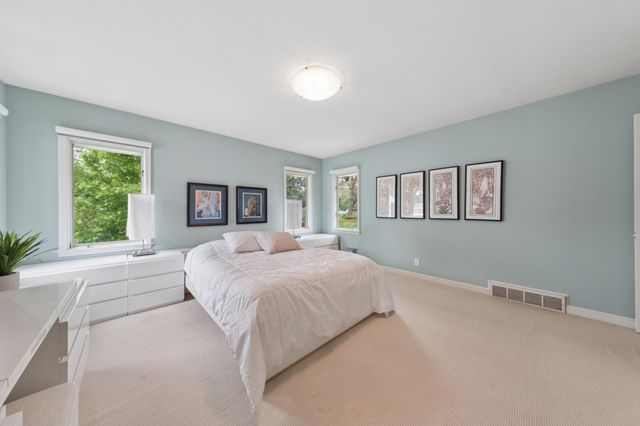 3621 Glenhurst Avenue, Saint Louis Park, MN 55416