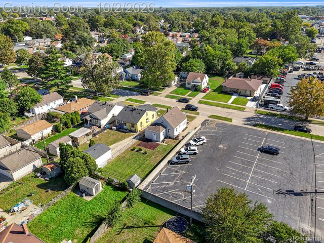5649 Colonial Street, Dearborn Heights, MI 48127