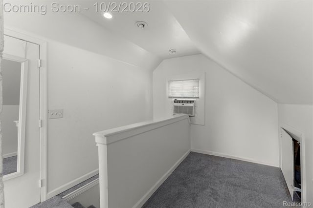 5649 Colonial Street, Dearborn Heights, MI 48127