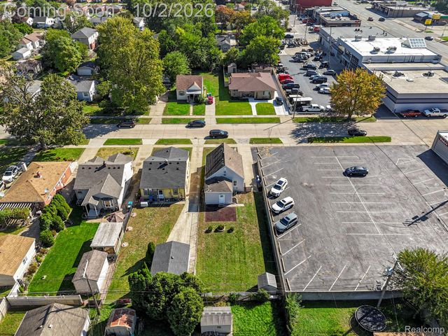 5649 Colonial Street, Dearborn Heights, MI 48127