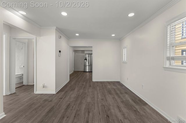 5649 Colonial Street, Dearborn Heights, MI 48127