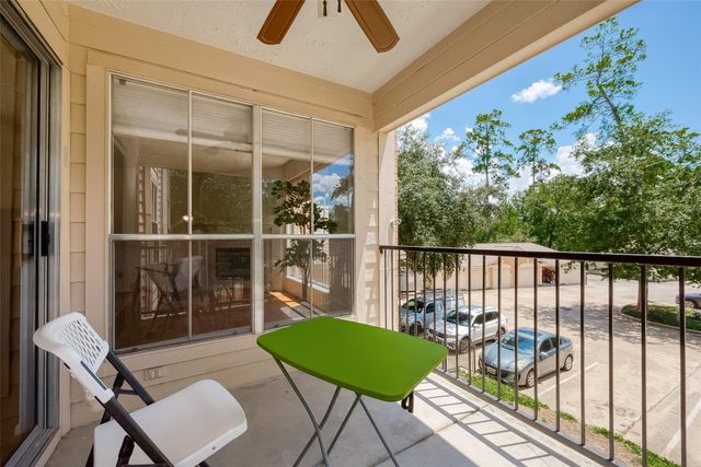 8051 Bay Branch Drive 2, The Woodlands, TX 77382