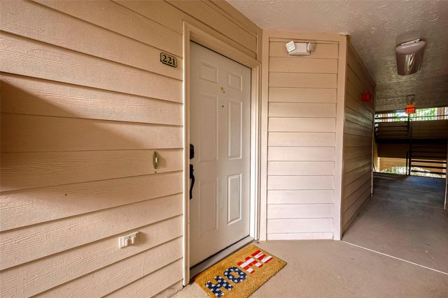 8051 Bay Branch Drive 2, The Woodlands, TX 77382