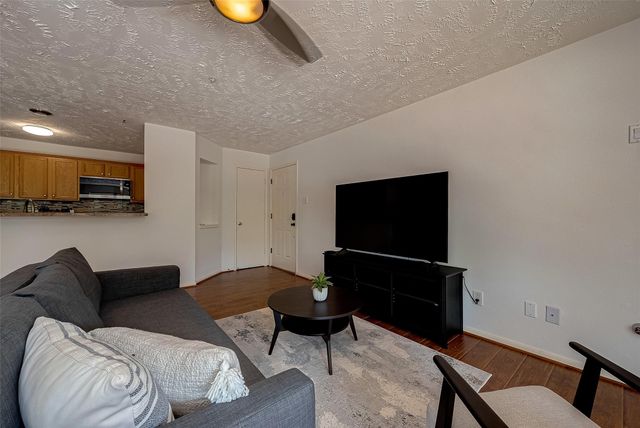 8051 Bay Branch Drive 2, The Woodlands, TX 77382