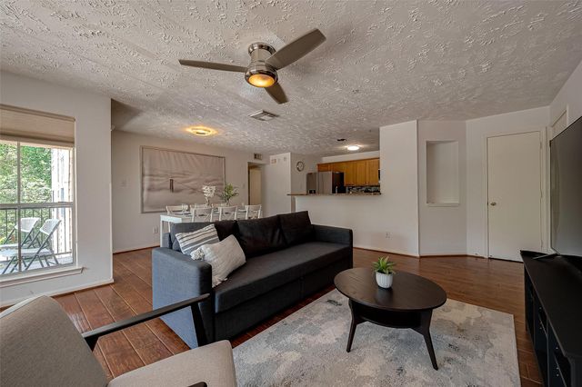 8051 Bay Branch Drive 2, The Woodlands, TX 77382