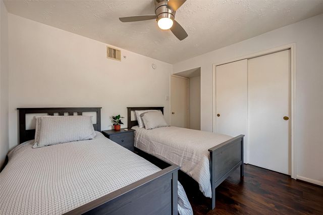 8051 Bay Branch Drive 2, The Woodlands, TX 77382