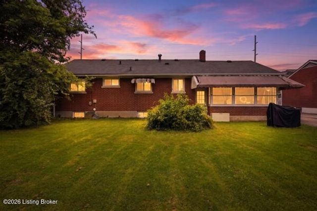 3115 Hikes Ln, Louisville, KY 40220