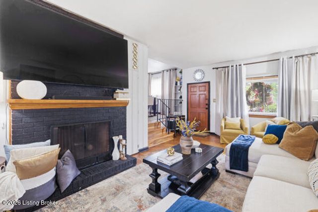 3115 Hikes Ln, Louisville, KY 40220