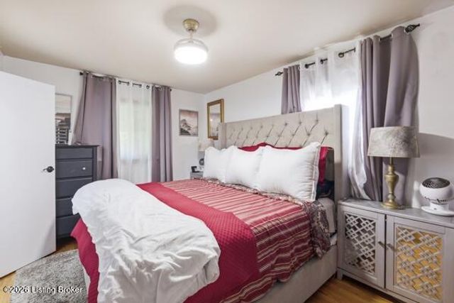 3115 Hikes Ln, Louisville, KY 40220
