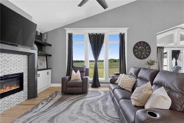 31757 W 168th Court, Gardner, KS 66030