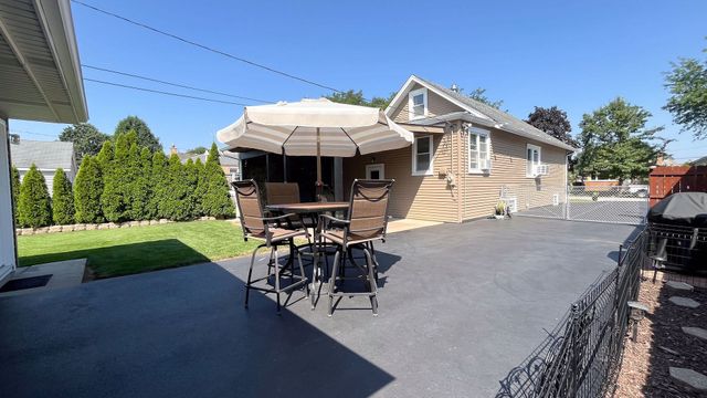 3407 W 115th Place, Chicago, IL 60655