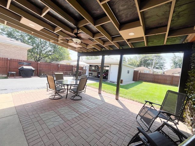 3407 W 115th Place, Chicago, IL 60655