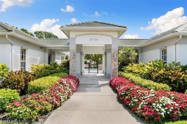 7128 Timberland CIR 201, Naples, FL 34109