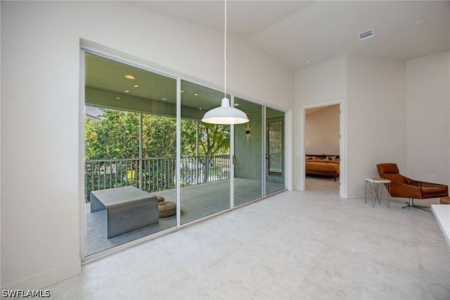 7128 Timberland CIR 201, Naples, FL 34109