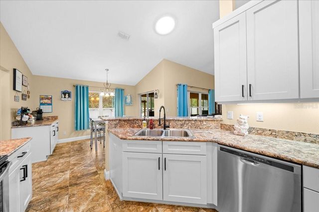 1019 SE 67TH COURT, Ocala, FL 34472