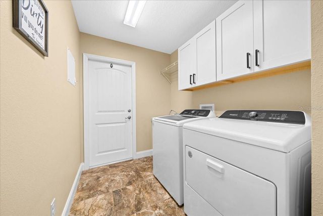 1019 SE 67TH COURT, Ocala, FL 34472