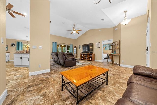 1019 SE 67TH COURT, Ocala, FL 34472