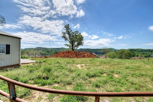 168 Degrasse Lane, Johnson City, TN 37601