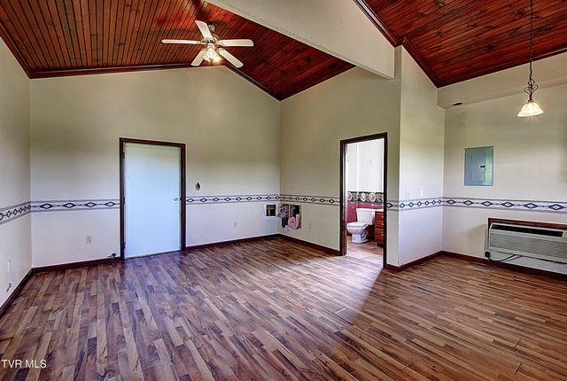 168 Degrasse Lane, Johnson City, TN 37601