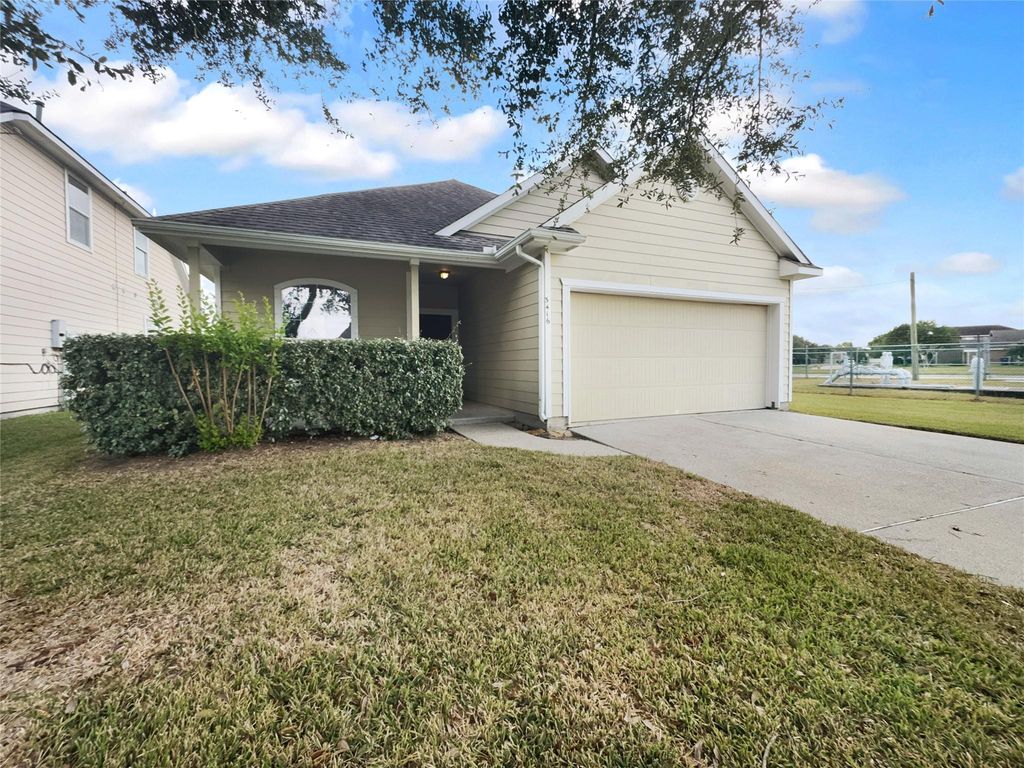 3416 Silvercrest Drive, Texas City, TX 77591