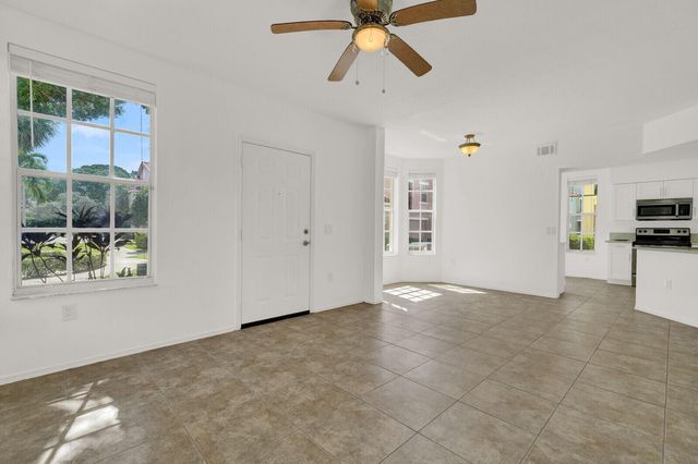 709 BELMONT Place 709, Boynton Beach, FL 33436