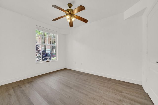 709 BELMONT Place 709, Boynton Beach, FL 33436