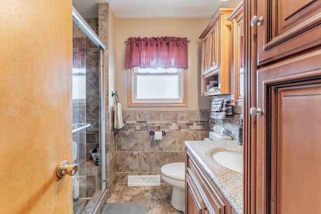 3640 Hawthorne Street, Franklin Park, IL 60131