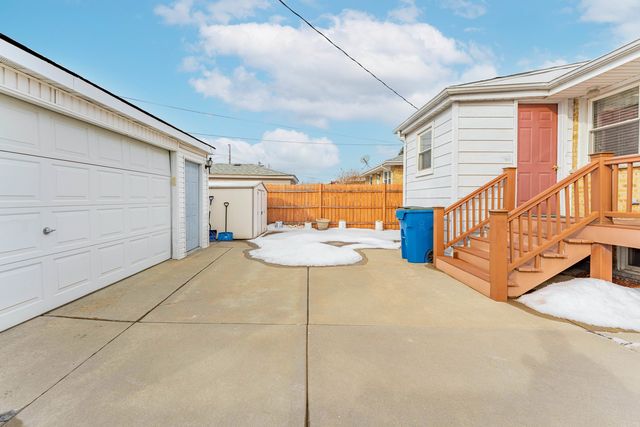 3640 Hawthorne Street, Franklin Park, IL 60131