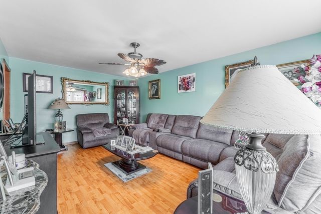 3640 Hawthorne Street, Franklin Park, IL 60131