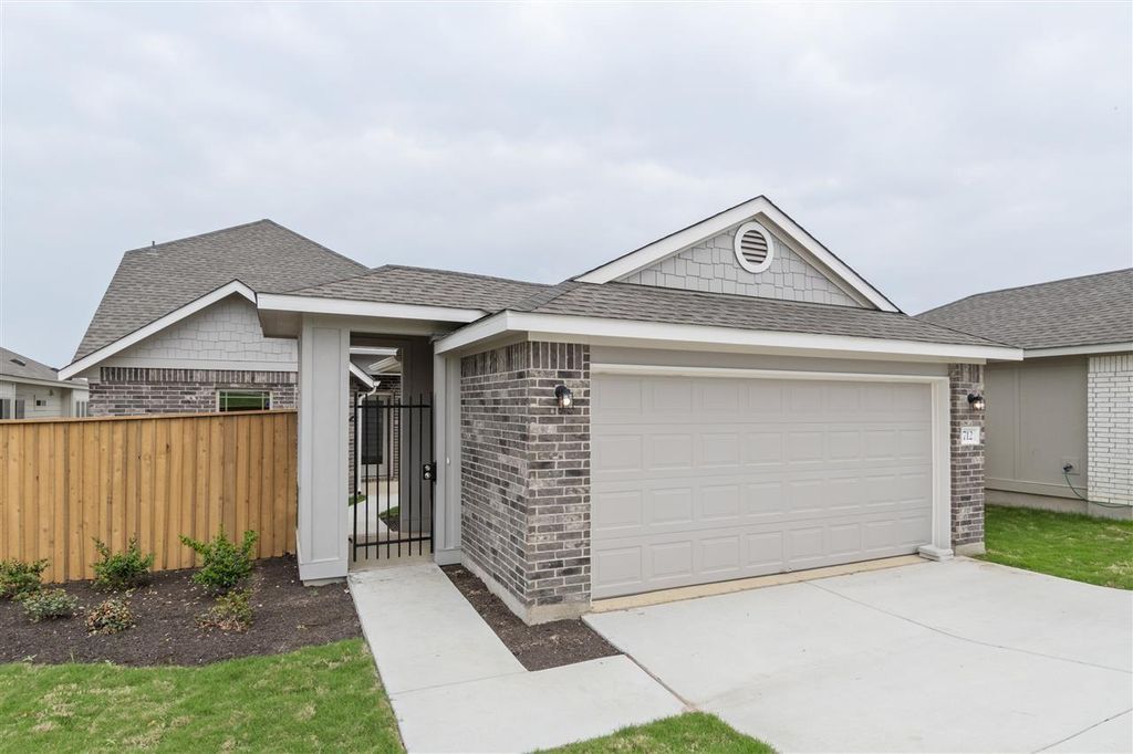 712 Paddock LN, Georgetown, TX 78626