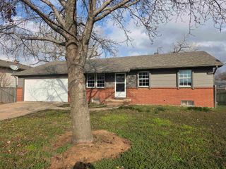 2908 S Custer Ave, Wichita, KS 67217