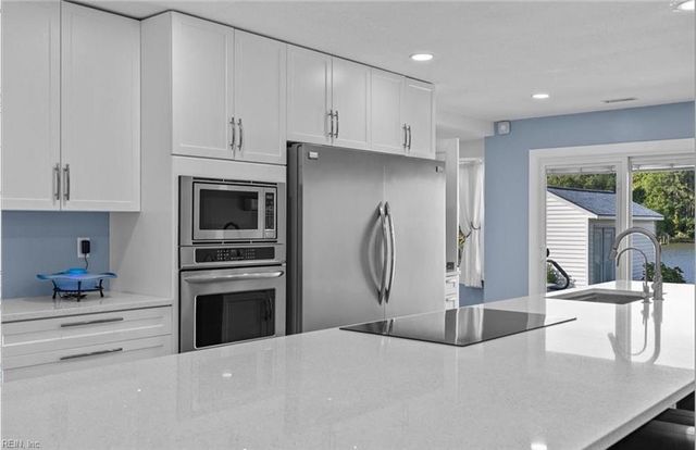 733 Woodstock RD, Virginia Beach, VA 23464