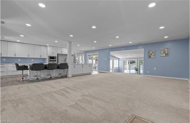 733 Woodstock RD, Virginia Beach, VA 23464