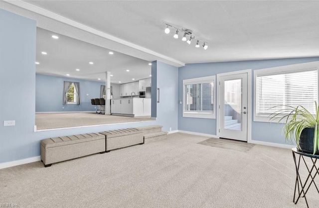 733 Woodstock RD, Virginia Beach, VA 23464